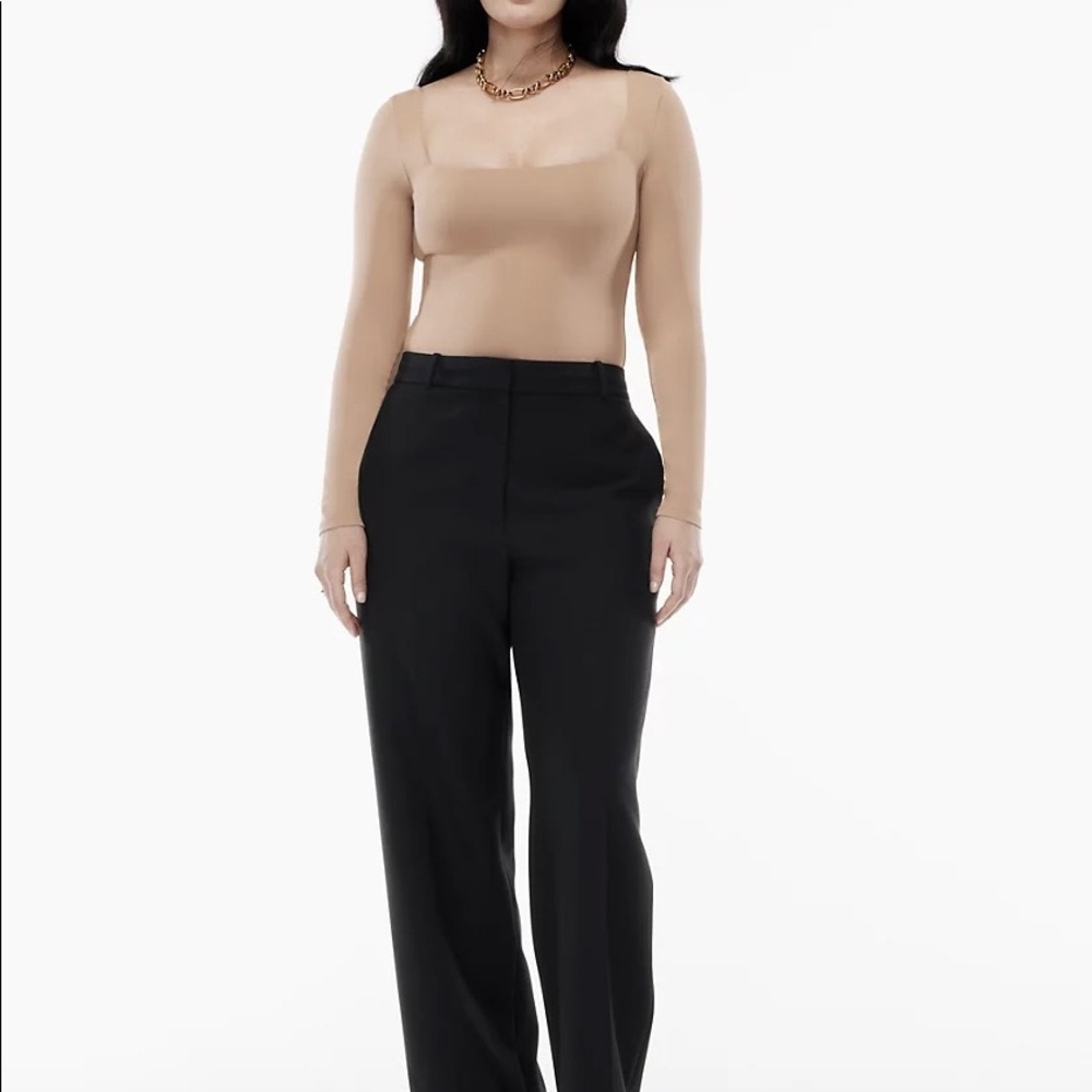 Babaton Contour Longsleeve Bodysuit